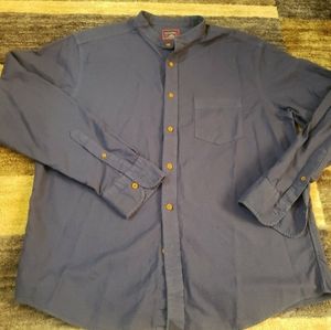 Untuckit men's shirt.     *7